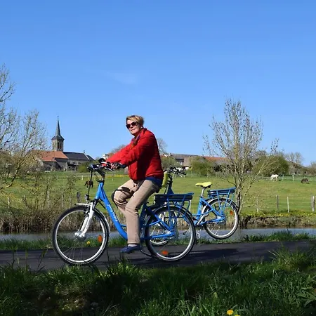 Domaine Du Port Sainte Marie Vakantiehuis Maizieres-les-Vic