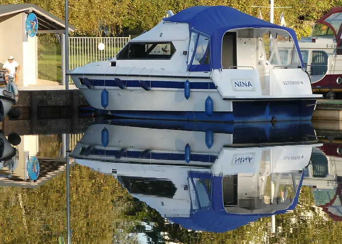 펜션 Domaine Du Port Sainte Marie